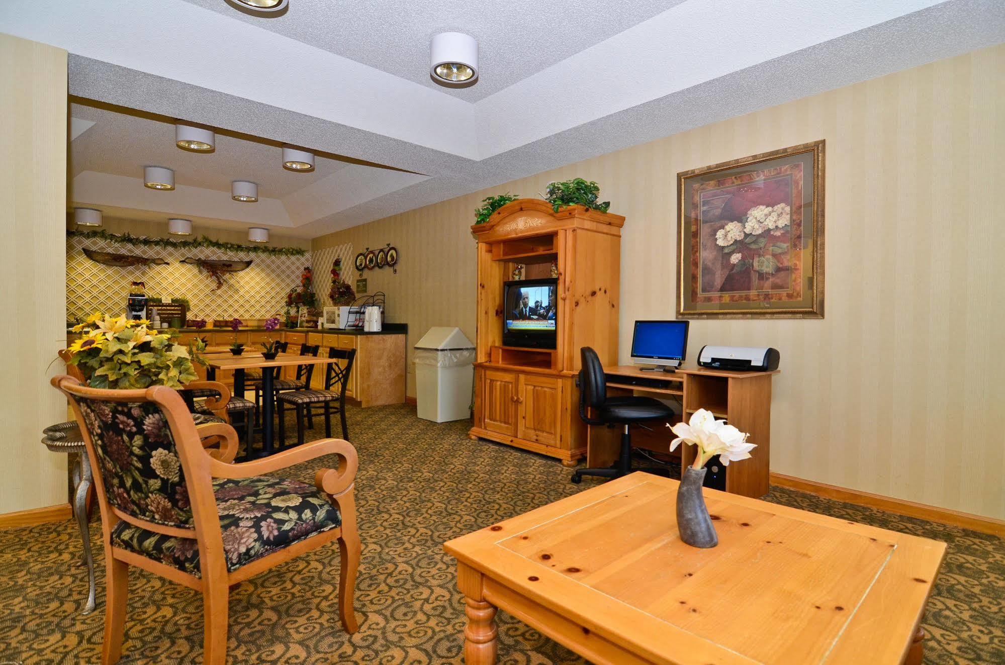 Best Western Hawkinsville Inn & Suites Interior photo